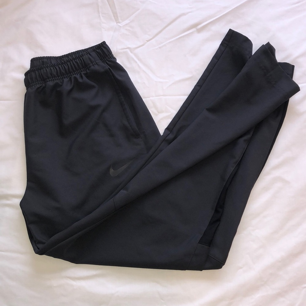 Lightweight Nike Sweatpants